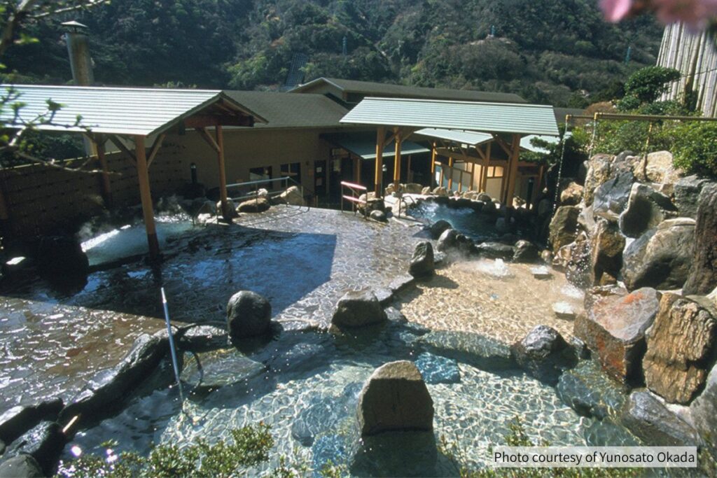 Outdoor hot spring bath at Yunosato Okada (Photo courtesy of Yunosato Okada)
