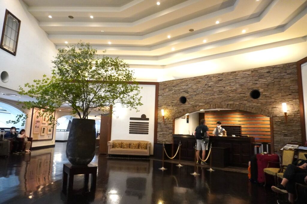 Hotel de Yama lobby in Hakone