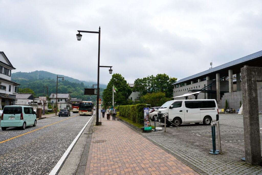 Hakone Hotel and the bus stop located just outside the entrance