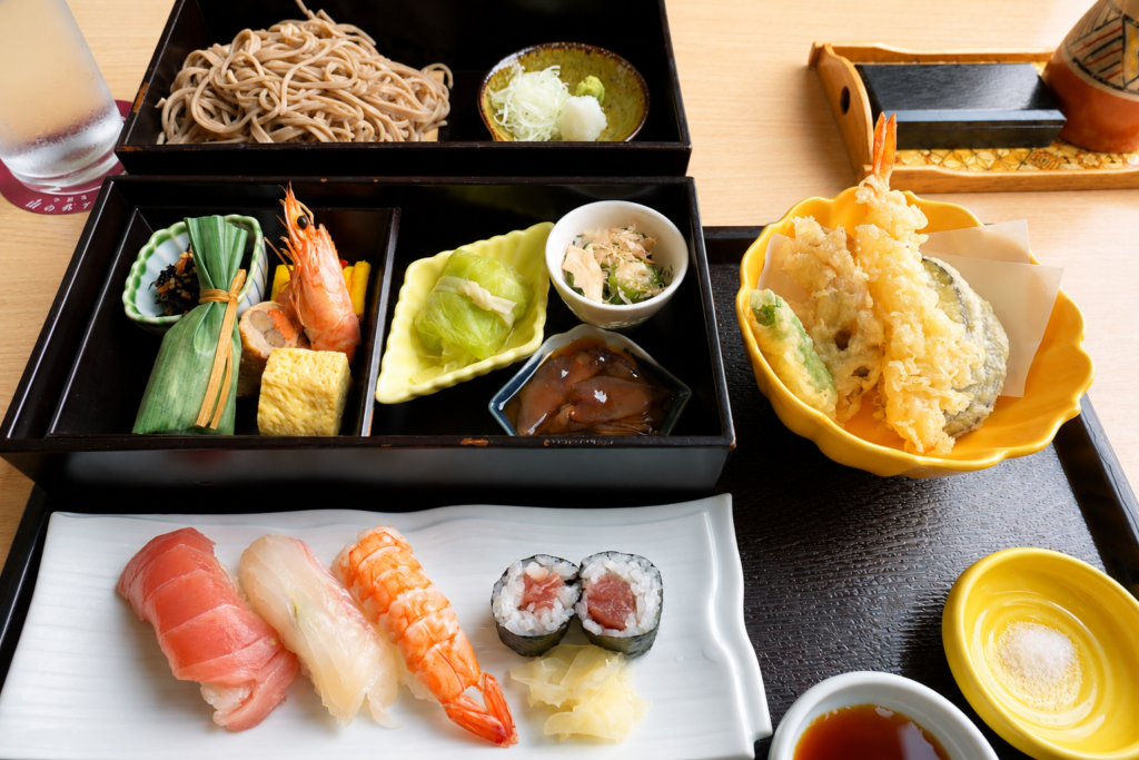 Japanese kaiseki lunch at Tsutsuji no Chaya in Hotel de Yama